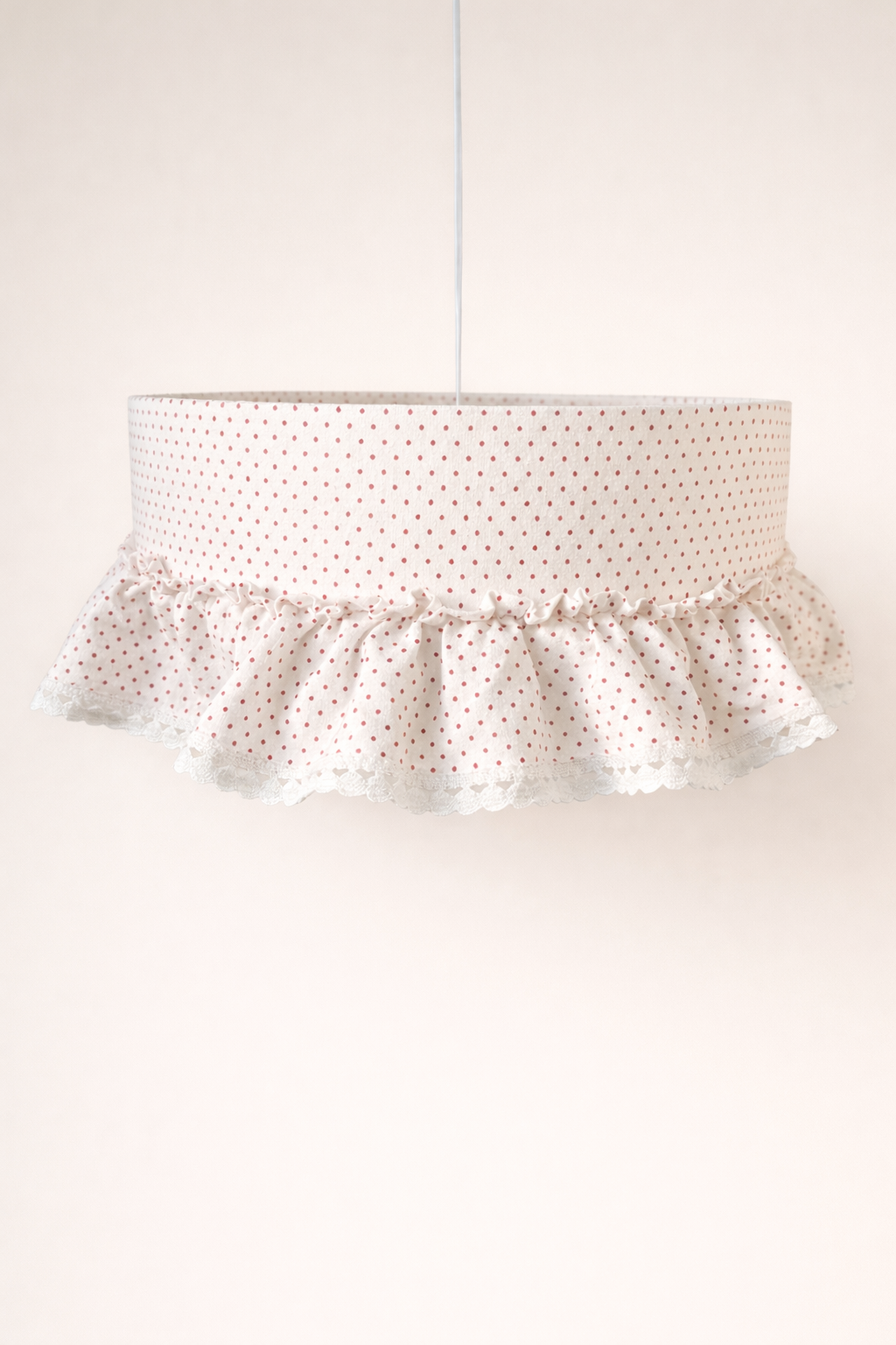 Chérie - ręcznie szyty abażur w kropeczki